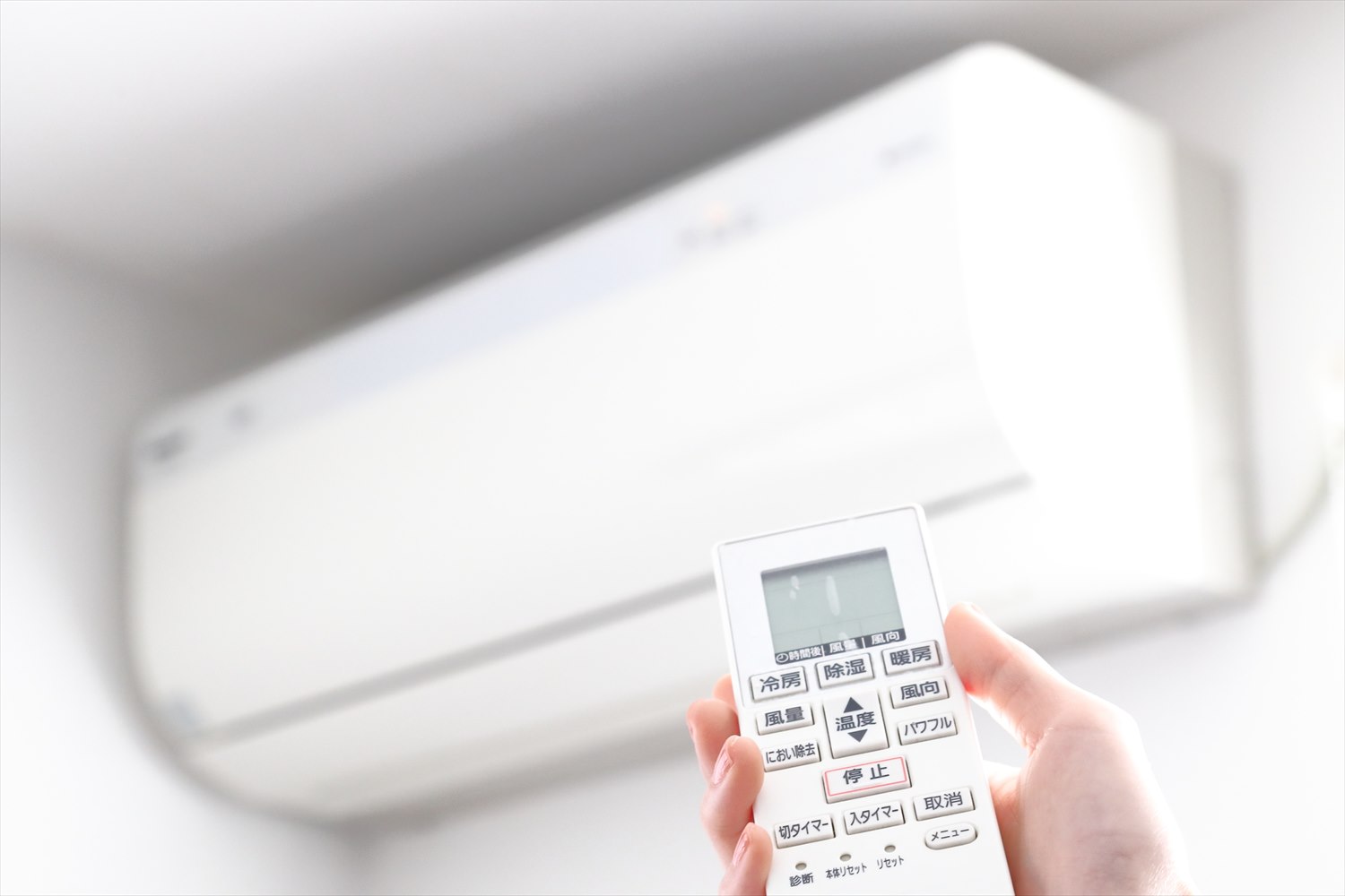エアコンとリモコン