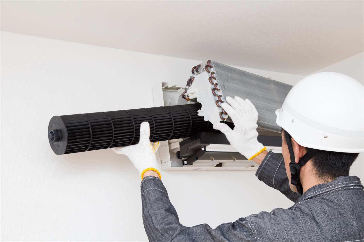 エアコンのファンを取り出す業者